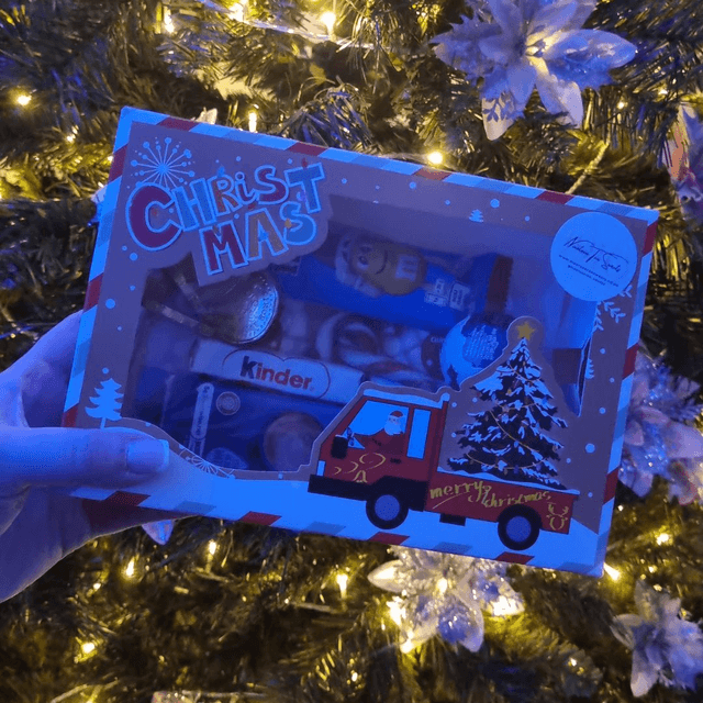 Christmas Boxes 